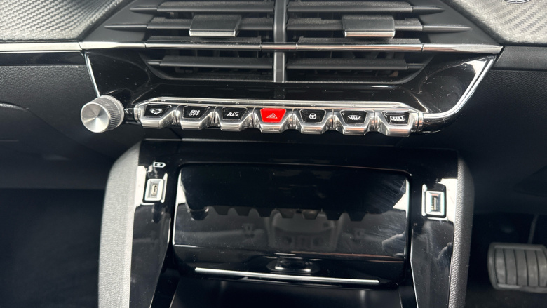 Peugeot 208 1.2 PureTech 100 Allure Premium 5dr EAT8 Petrol Hatchback